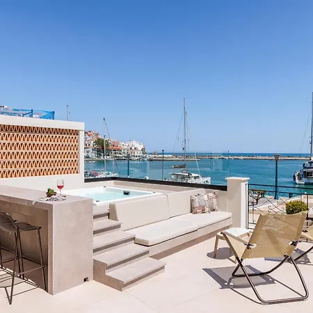 Cavo Mare سكوبيلوس تاون